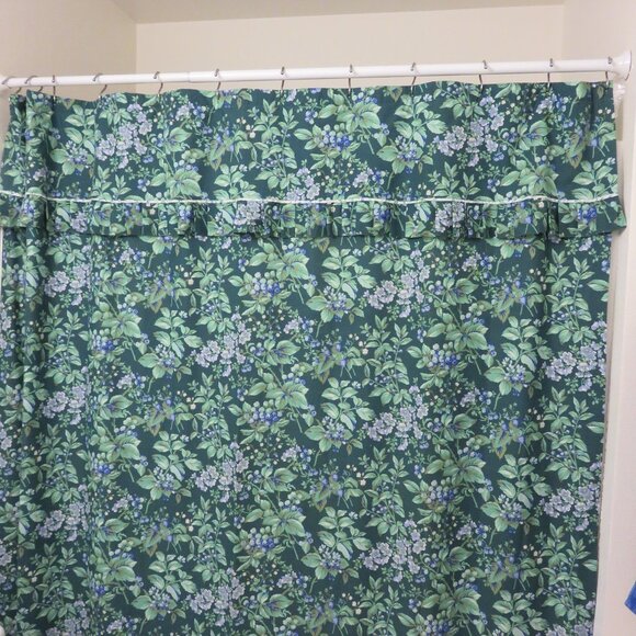 Vintage EUC Laura Ashley Bramble Shower Curtain w/ Ruffle 70"x 74" - Picture 2 of 8
